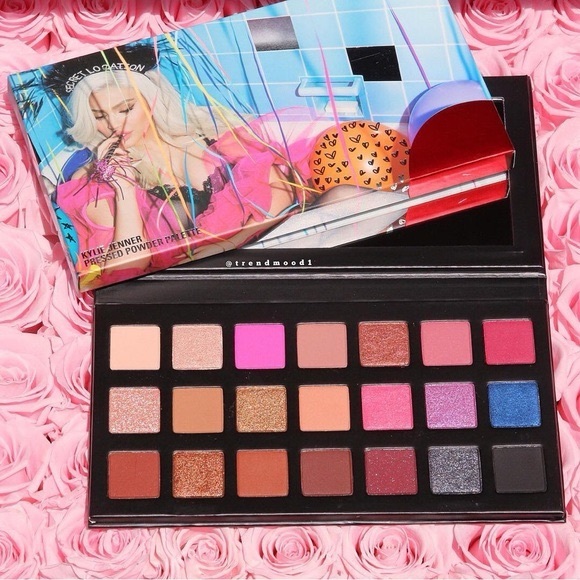 Kylie cosmetics Sipping Pretty Eyeshadow Palette - Picture 5 of 5